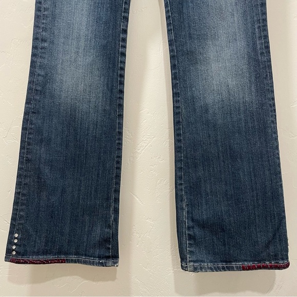 Cowgirl Tuff Co Jeans. Bootcut Women’s Size 28 Length 33 Studded Red Details - Picture 2 of 16